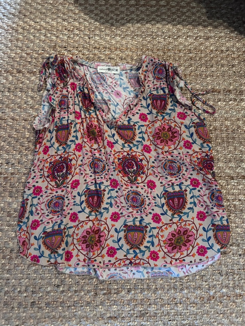 Natural Life Sleeveles Top Medium